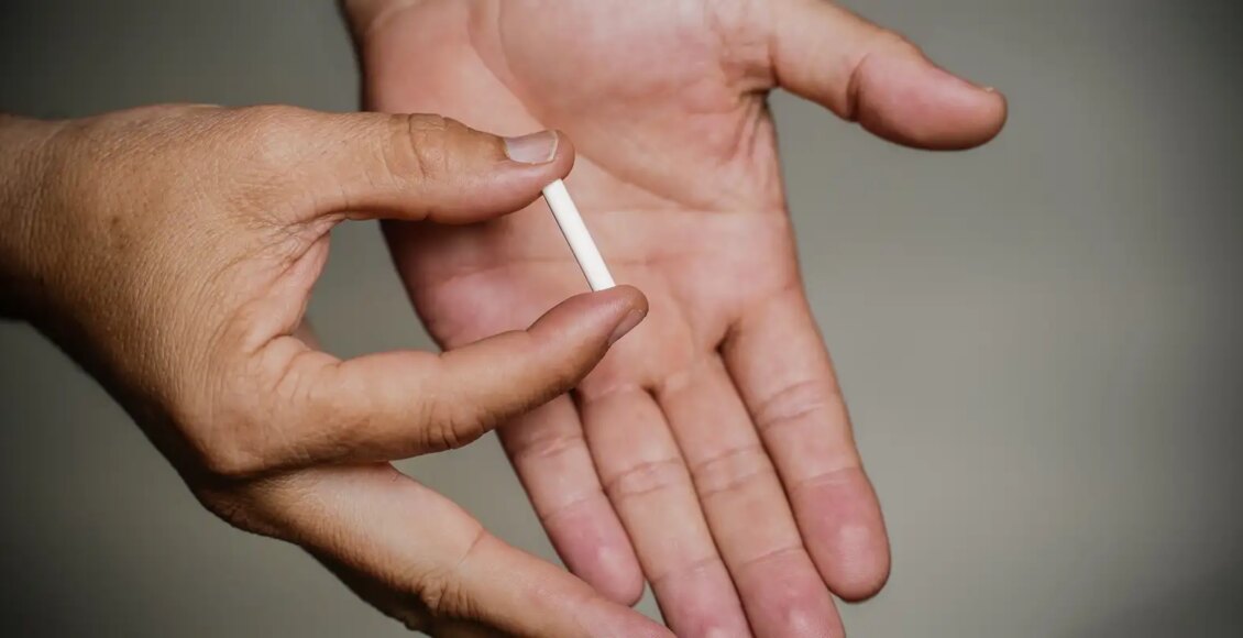 Anvisa suspende venda e propaganda de "chips da beleza"
