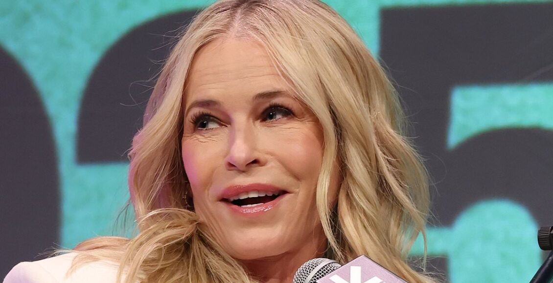 Chelsea Handler faz um golpe de sexo selvagem em Elon Musk enquanto aparece no SXSW no Texas