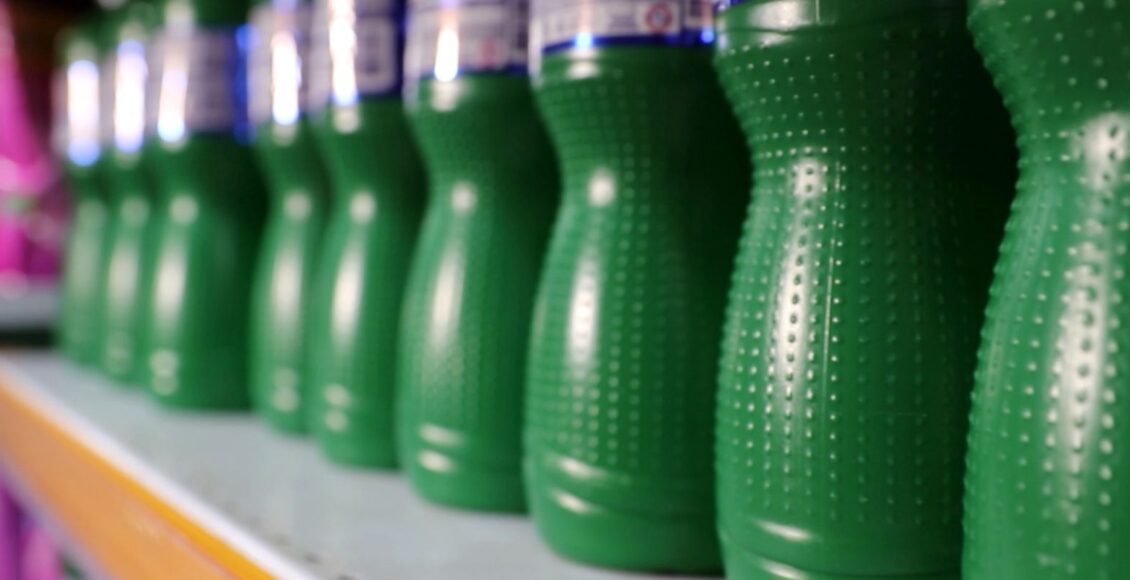 Caminhos da Reportagem mostra impacto dos microplásticos na saúde
