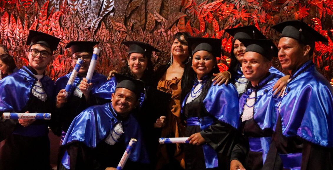 Com diploma inédito, ribeirinhos formados em Gestão de Turismo ampliam oportunidades na Amazônia - FAS