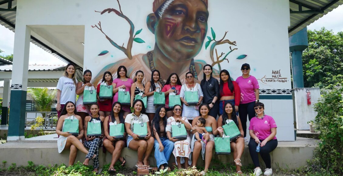Ação em comunidade indígena transforma maquiagem em ferramenta de empoderamento para mulheres - FAS
