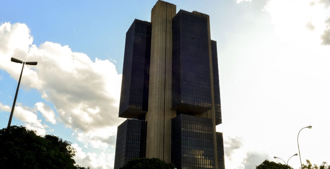 Entidades do setor produtivo criticam aumento da Selic
